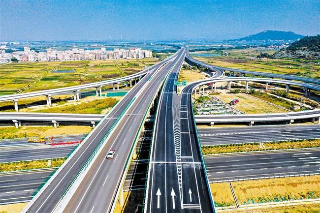 潮汕环线高速公路,汕湛高速公路汕头至揭西段全线通车