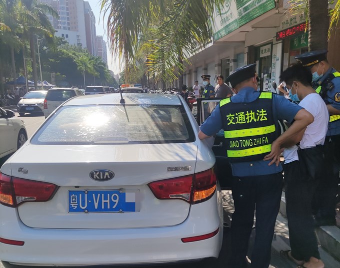 图说交通执法 | 严查网约车,开展"双节"高速公路应急救援督导检查