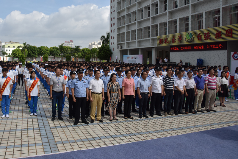 澄海澄华中学校服图片