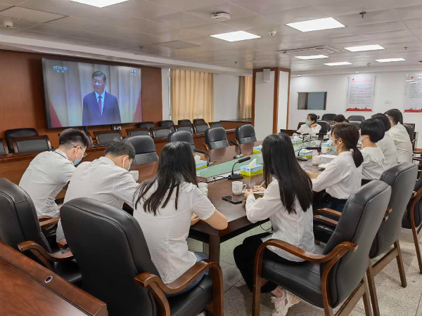 综合科-团委-财政局团员青年观看共青团成立100周年大会简讯.jpg