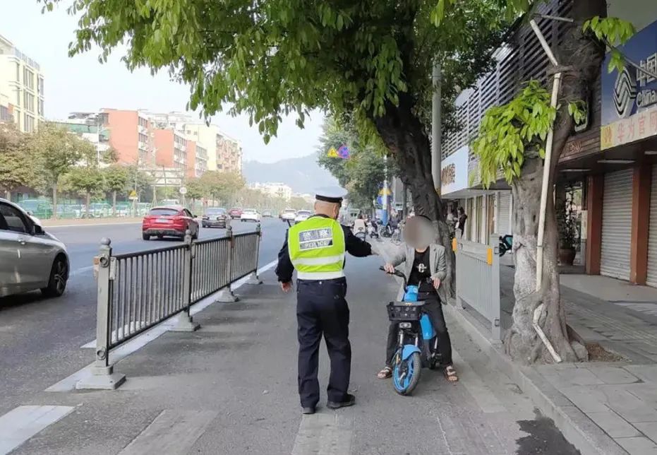 2023.03.16提升交通环境｜汕头交警：严查严处各类重点交通违法行为3.jpg