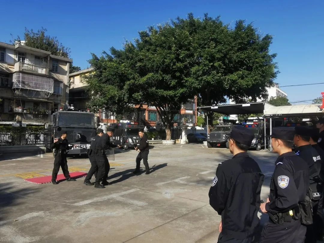 2023.04.01乘警务体制改革东风 锻新时代巡特警队伍3.jpg