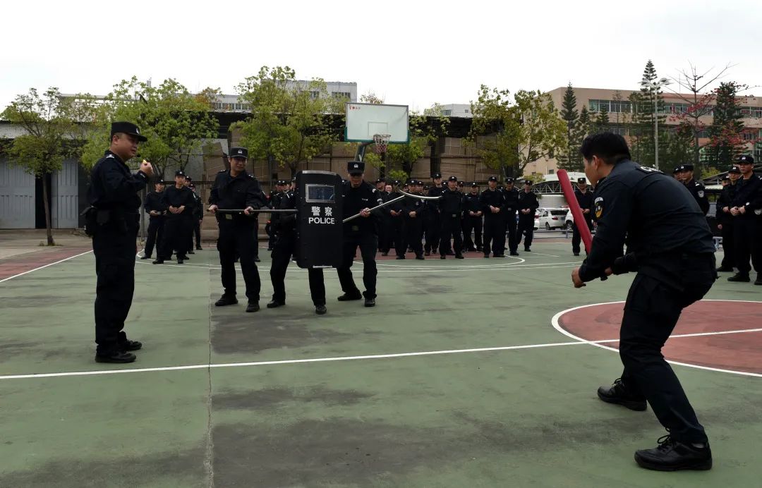 2023.04.01乘警务体制改革东风 锻新时代巡特警队伍8.jpg