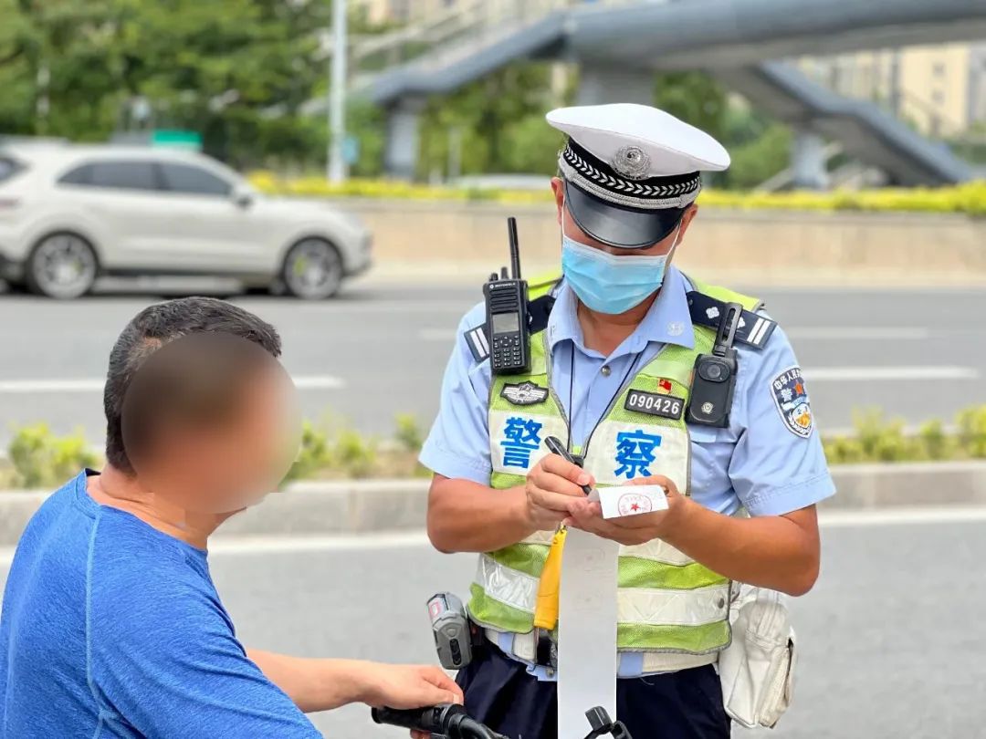 2023.05.07提升交通环境｜全市摩托车电动自行车交通秩序提升行动昨日正式启动，持续到12月底1.jpg