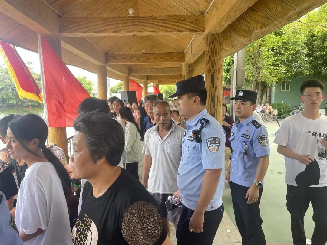 2023.06.22汕头公安：这个端午，平安“粽”有“警”相随4.jpg