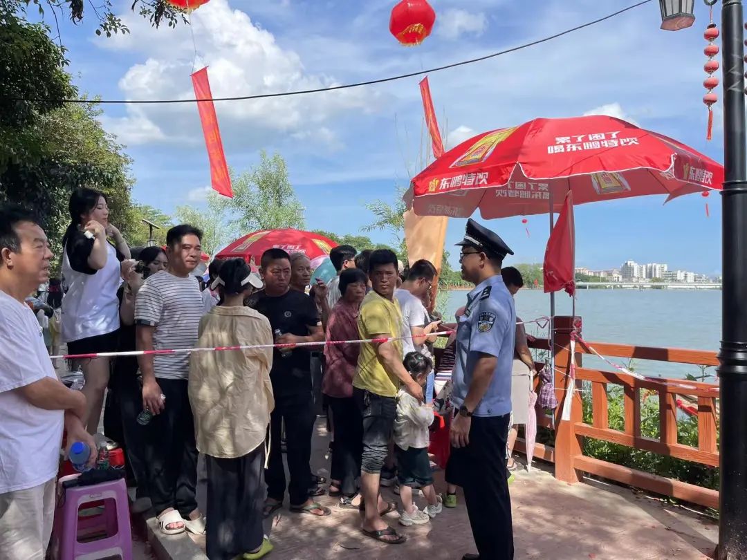 2023.06.22汕头公安：这个端午，平安“粽”有“警”相随5.jpg