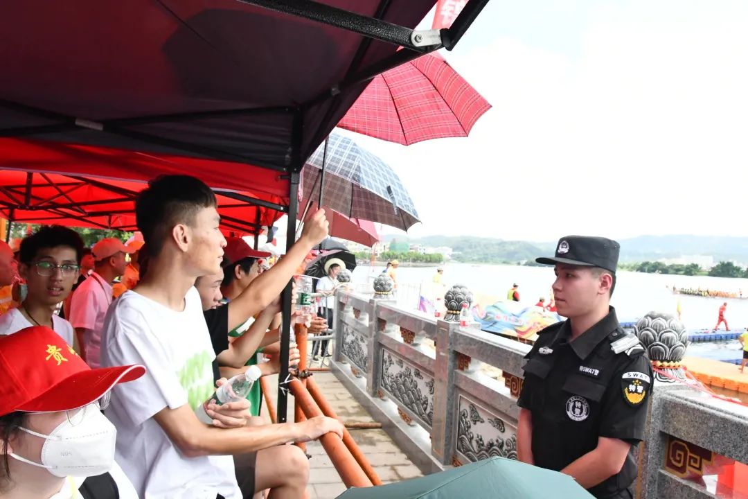 2023.06.22汕头公安：这个端午，平安“粽”有“警”相随8.jpg