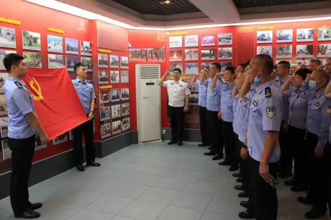 2023.07.01汕警红心永向党 献礼建党周年庆——汕头市公安局开展庆祝中国共产党成立102周年系列活动12.jpg