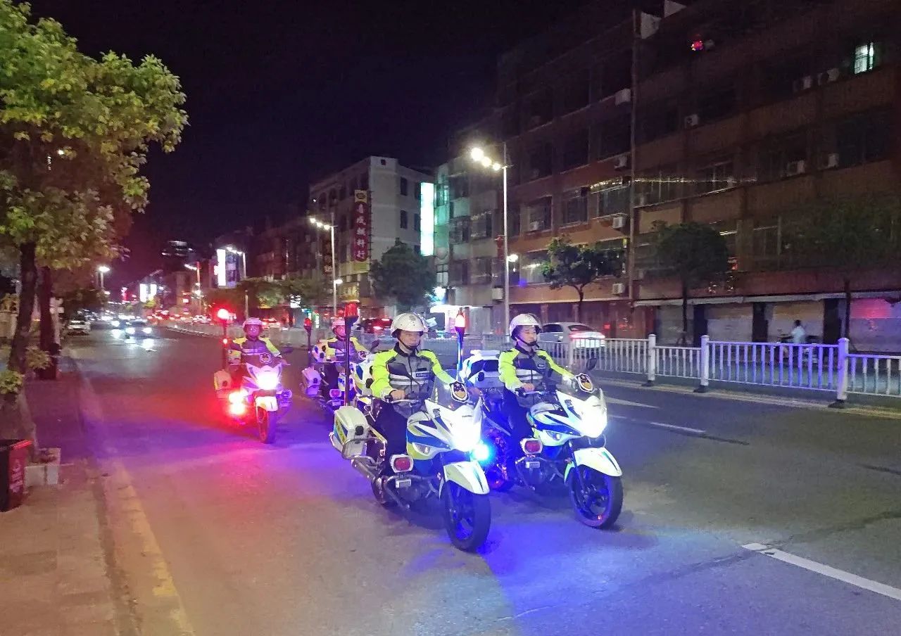 2023.07.10夏季治安打击整治行动｜汕头公安：仲夏之夜砺锋亮剑，藏蓝入画守护平安21.jpg