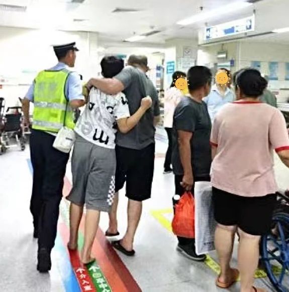 2023.07.18暖心警事｜紧急送医途中迷路，别怕！“警”急驰援相助&hellip;...1.jpg