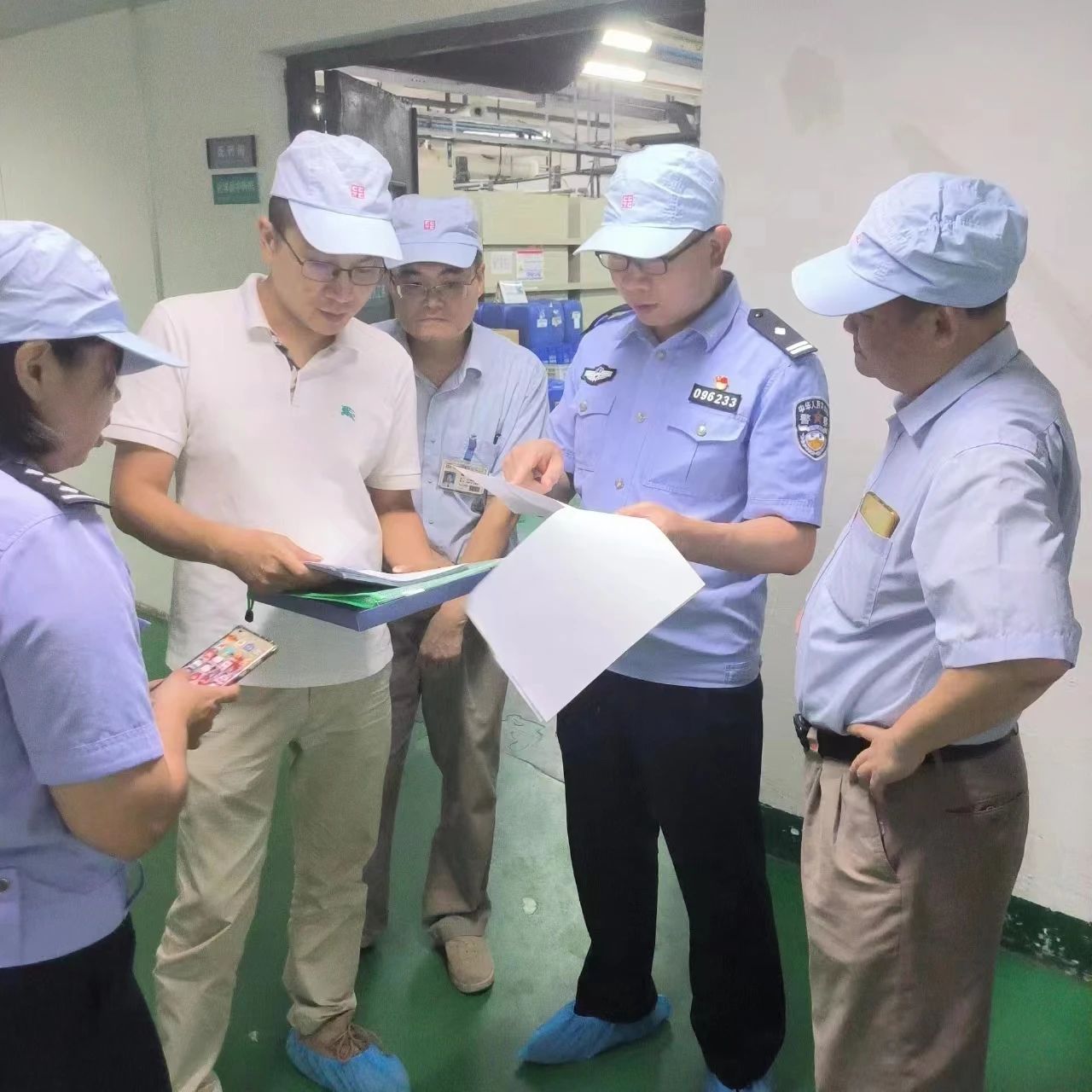 2023.07.27防御强台风“杜苏芮”｜顶格应对！汕头公安强化措施做好防御台风工作5.jpg
