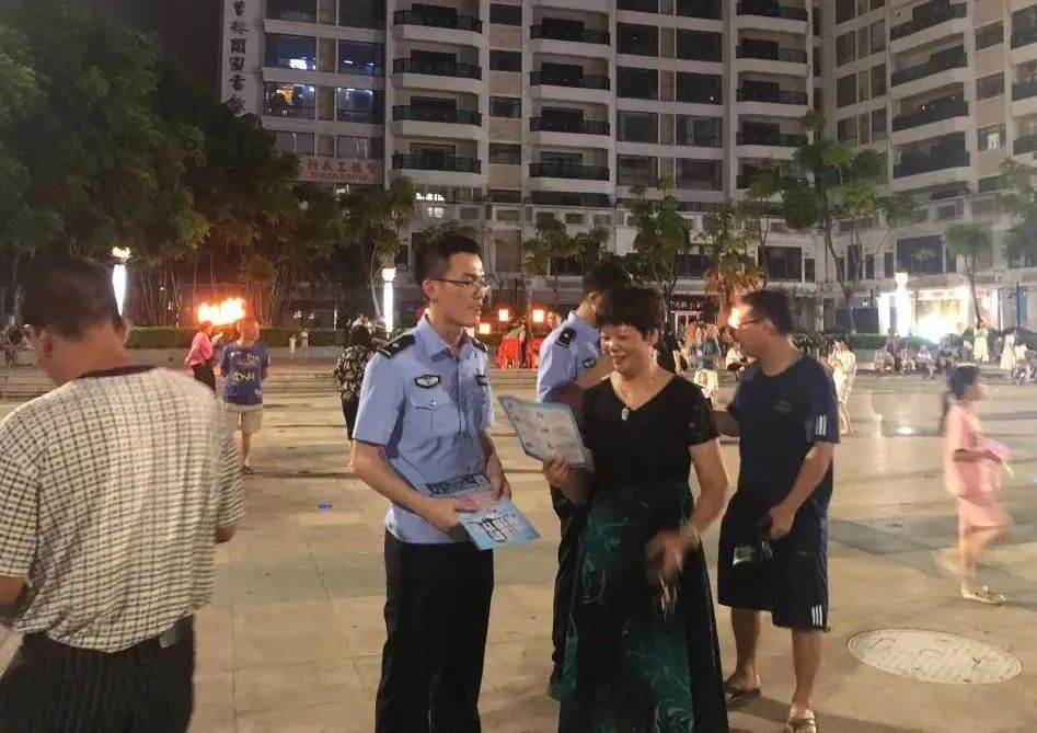 2023.08.20夏季治安打击整治行动｜在这里，“禁毒反诈夜市” 火热出摊3.jpg