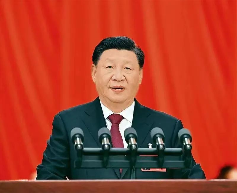 2022年10月16日，中国共产党第二十次全国代表大会在北京人民大会堂开幕。习近平代表第十九届中央委员会向大会作报告。新华社记者 饶爱民/摄