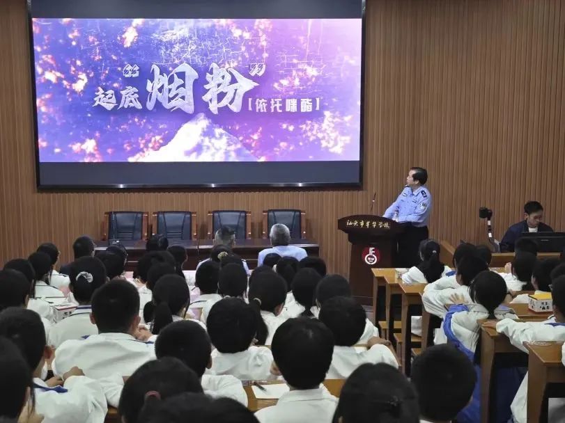 2023.11.28全民禁毒｜禁毒宣传进校园，青春岁月不“毒”行1.jpg