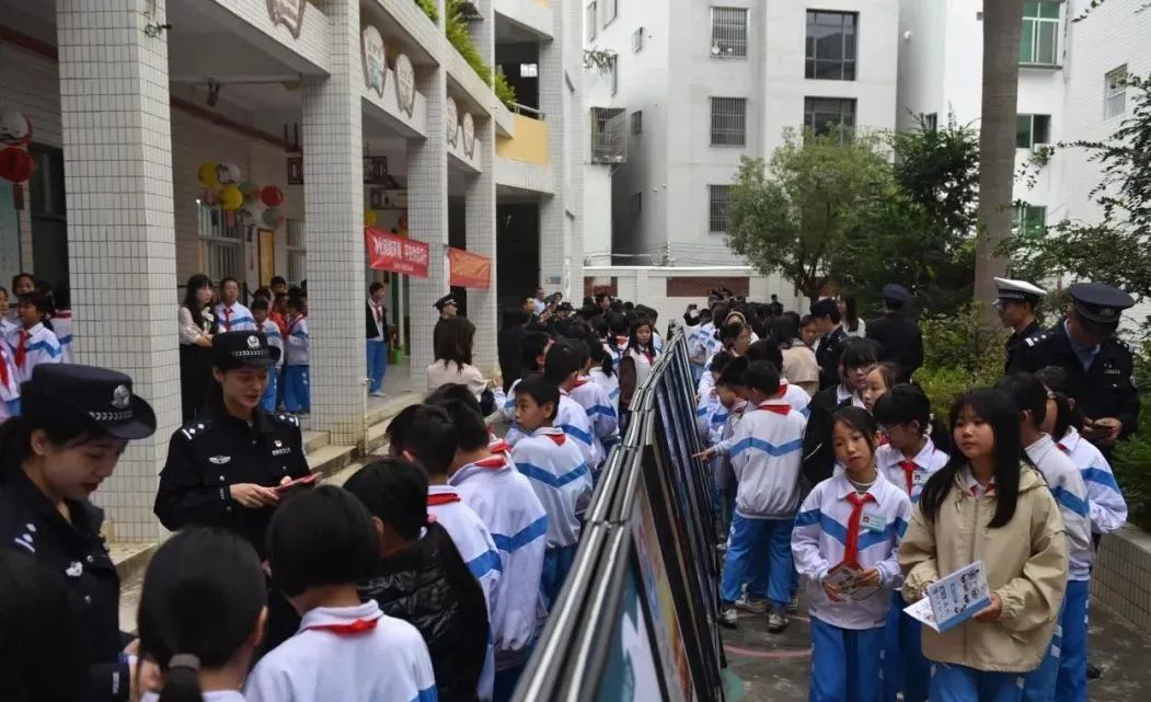 2023.12.21全民禁毒｜禁毒普法进校园 无毒青春伴成长6.jpg