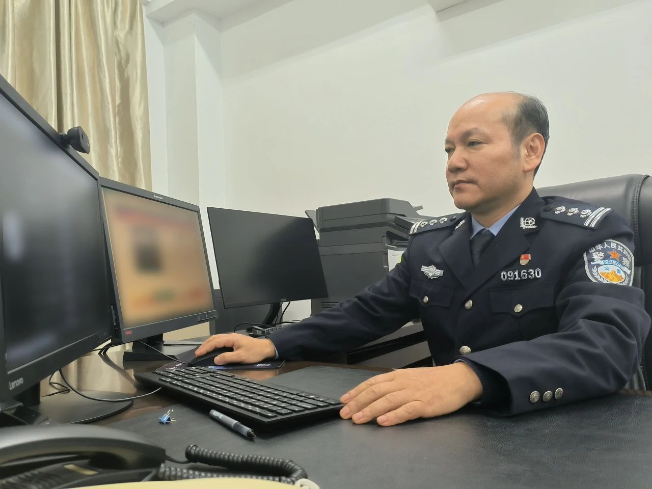 2024.01.09庆祝第四个警察节｜市公安局举办汕头公安英模家属暨先进典型代表座谈会4.jpg