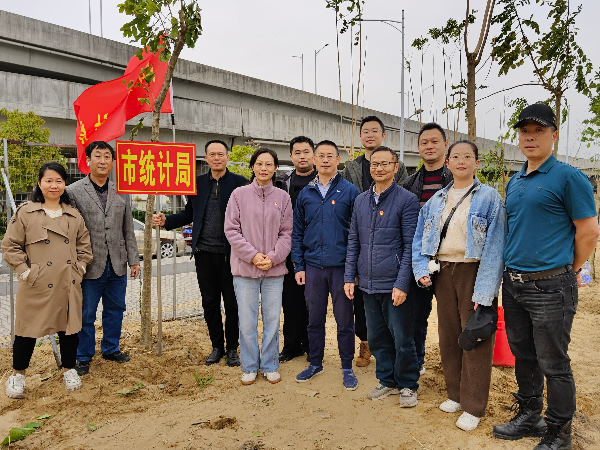 多方联动齐种树 共筑绿美新家园—开展“百千万工程—乡村绿化先锋行”主题党日活动