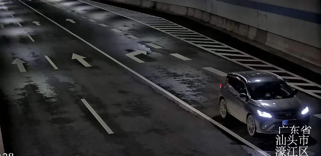 2024.04.11安全提示｜“胆大”男子凌晨驾车在海湾隧道逆行，结果&rarr;1.jpg