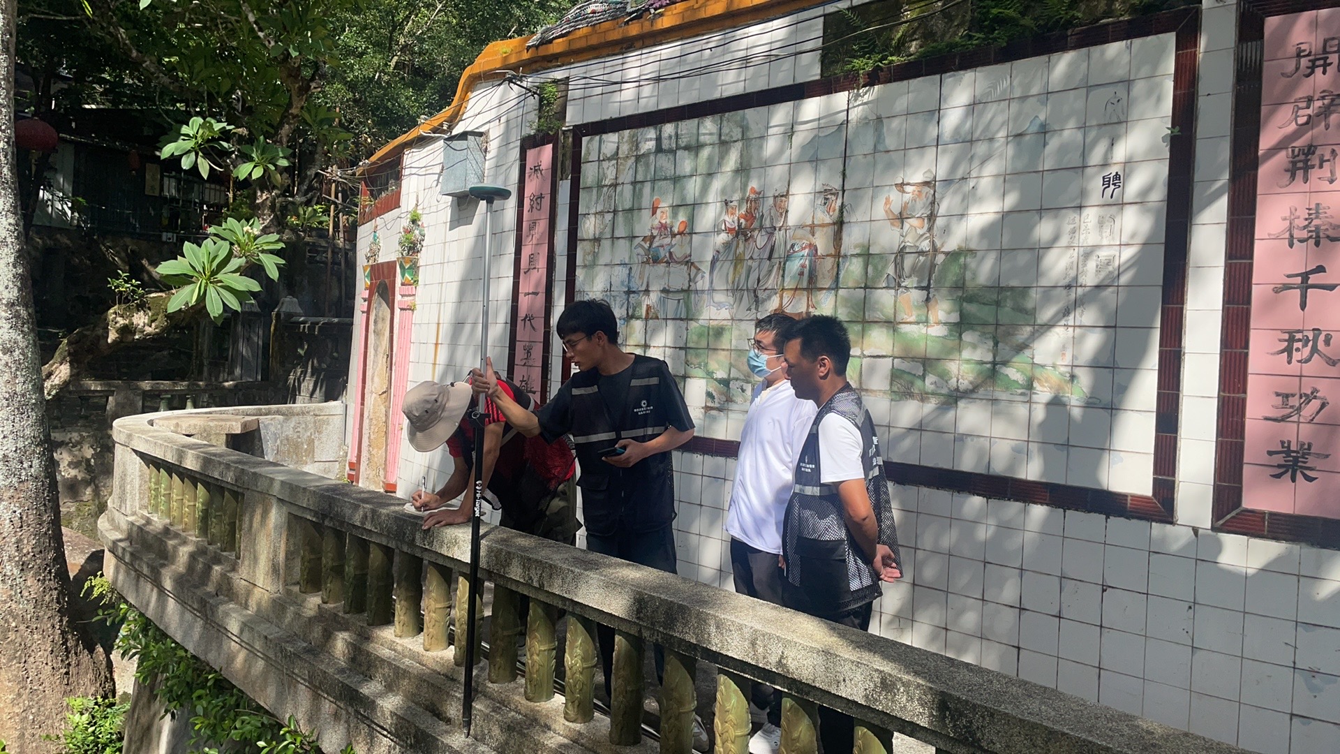 7.濠江区普查队开展汕头市第四次全国文物普查实地调查工作.jpg