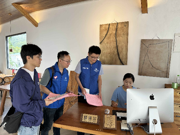 进企2.jpg