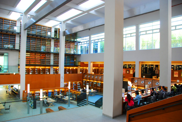 汕头大学图书馆.jpg