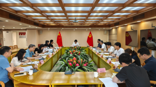 理论中心组学习.jpg