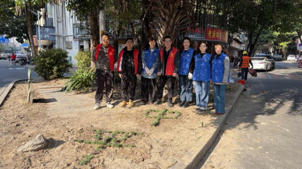 二、植树.jpg