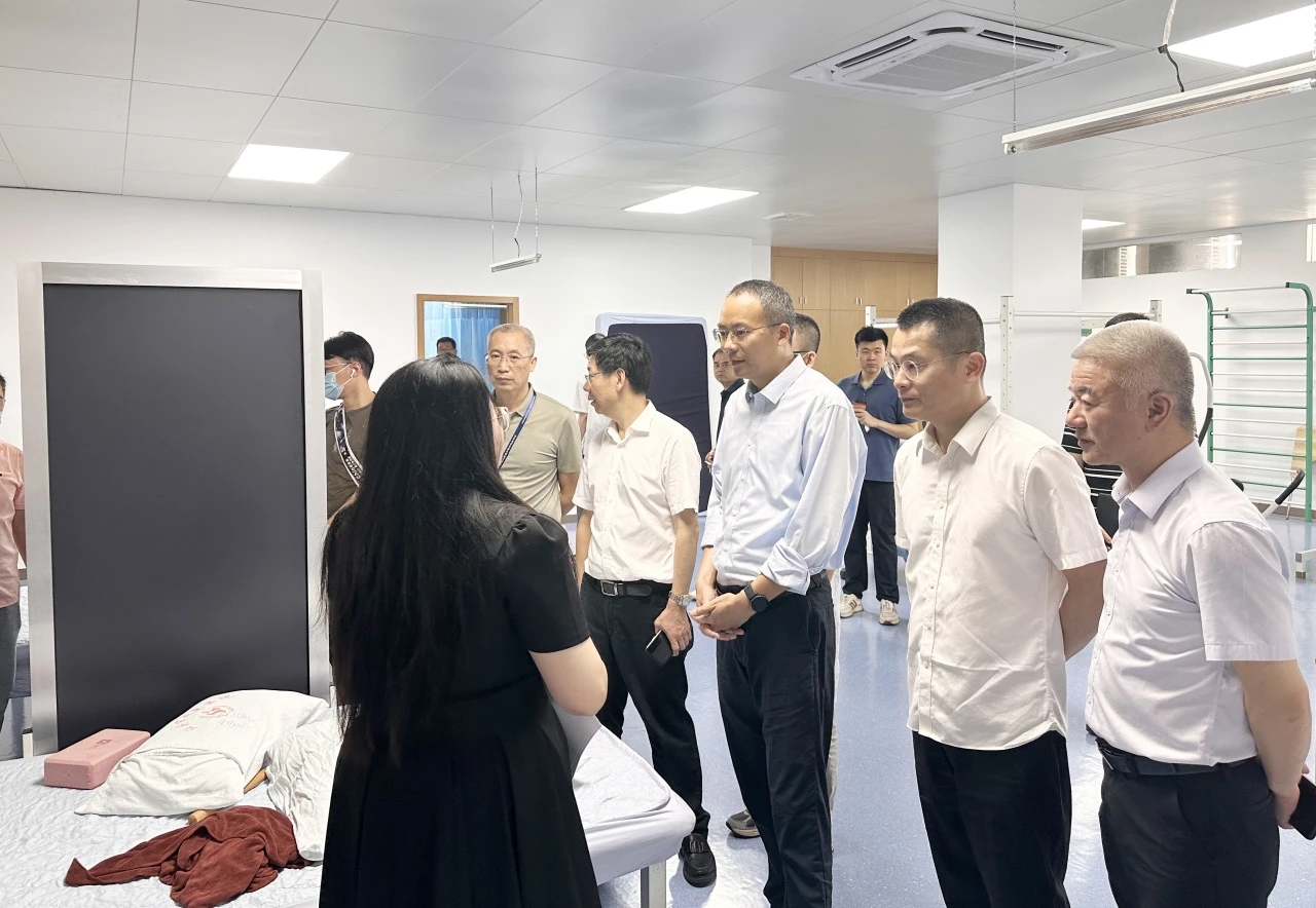 市领导督导我市医保基金管理突出问题整治“四不两直”联合执法检查工作