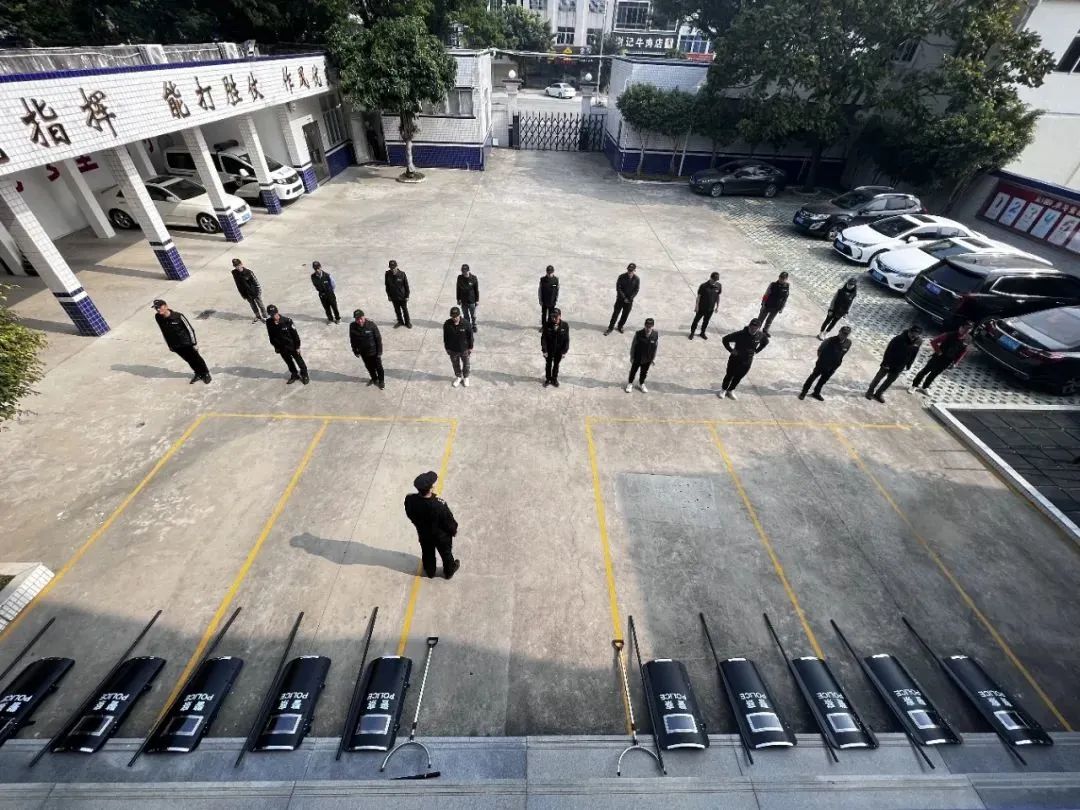 2023.03.10治安防控｜龙湖公安：新溪派出所组织开展警民联防演练1.jpg