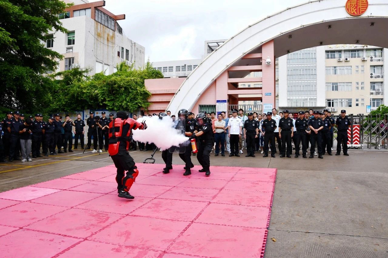 2023.07.17夏季治安打击整治行动|汕头公安强化专项培训,筑牢校园安全屏障3.jpg