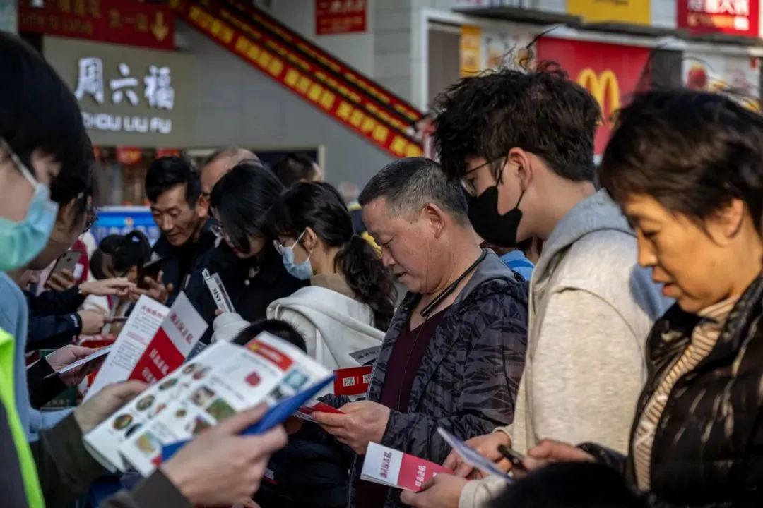2024.02.08普法宣传｜汕头公安：精准发力，深化反走私宣传教育2.jpg