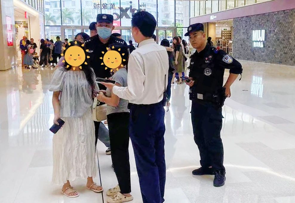 2024.05.17暖心警事｜赶快！赶快！交警拉警笛疾驰送医，特警穿梭人流寻孩童......3.jpg