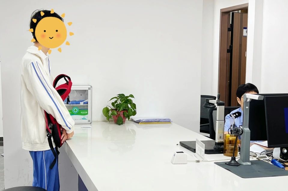 2024.06.07护航高考｜高考首日，汕头公安硬核护考！15.jpg