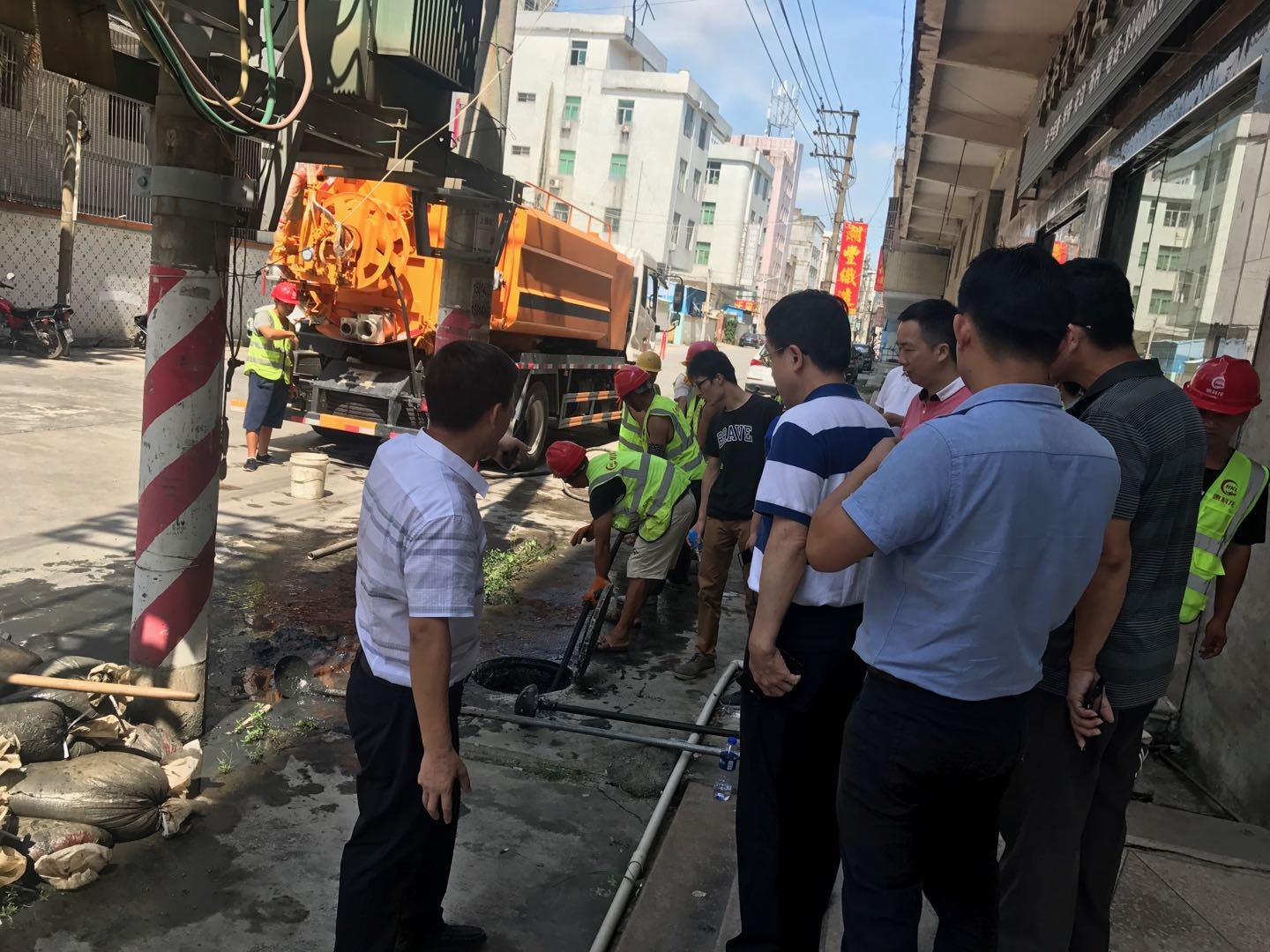 市造价站到潮阳区谷饶镇市政下水涵道清污现场学习调研